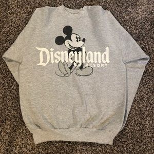 unisex Disneyland sweatshirt size S gray